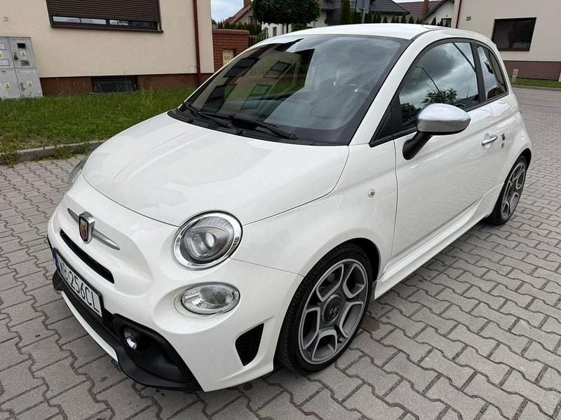 Biały Używany 2018 Abarth 595 Hatchback | 59 900 zł - Obraz 1/4
