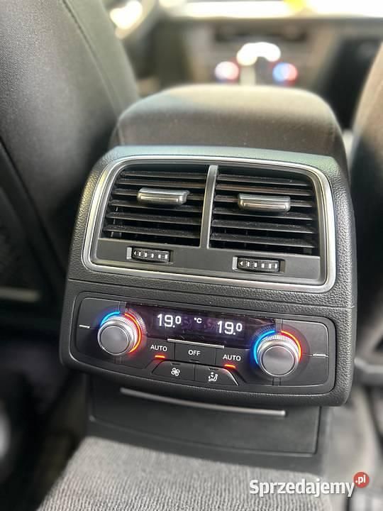 Używany Audi A6 Comfort 2011 Czarny Kombi