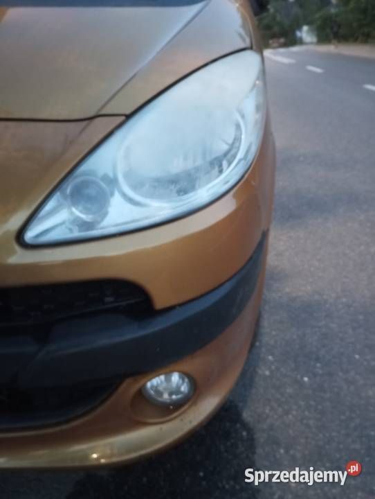 Używany 2007 Peugeot 1007 Hatchback | 1500 zł - Obraz 1/4