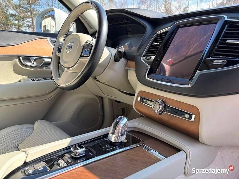 Biały Używany 2016 Volvo XC90 Inscription SUV | 95 000 zł - Obraz 1/4