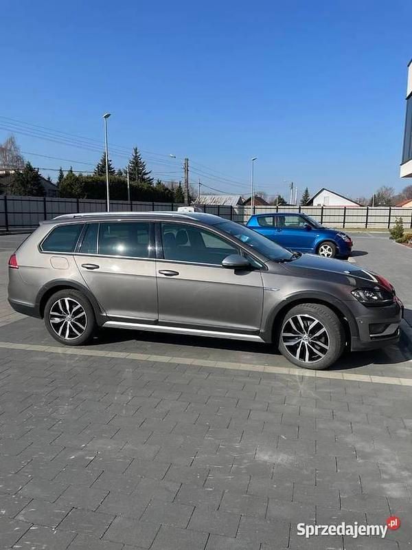 Używany 2016 VW Golf VII Kombi | 64 000 zł (Dość drogi) - Obraz 1/4