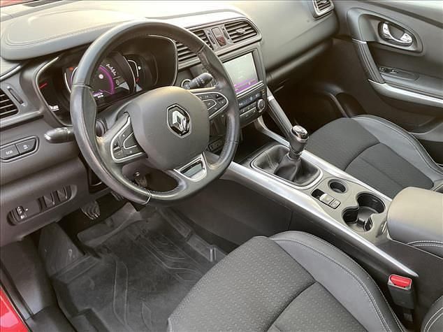 Czerwony Używany 2017 Renault Kadjar Intens SUV | 37 900 zł (Dobra cena) - Obraz 1/4