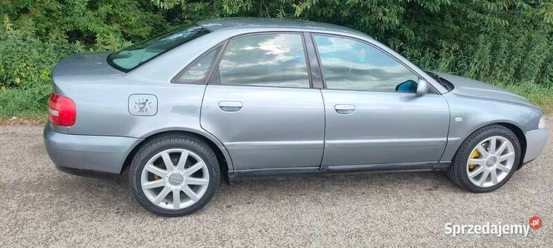 Używany Audi A4 1999 Szary Sedan/Limuzyna