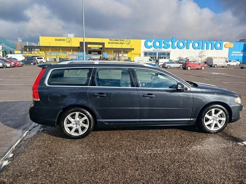 Używany Volvo V70 181 KM (133 kW) 2014 Szary Kombi