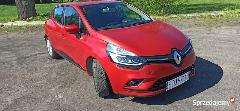 Czerwony Używany 2017 Renault Clio IV Sedan/Limuzyna | 35 000 zł (Uczciwa cena) - Obraz 1/4