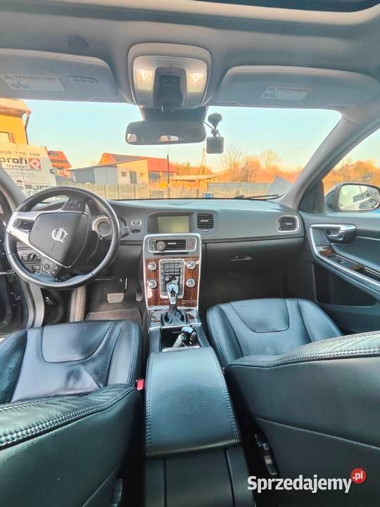 Używany Volvo S60 2012 Szary Sedan/Limuzyna