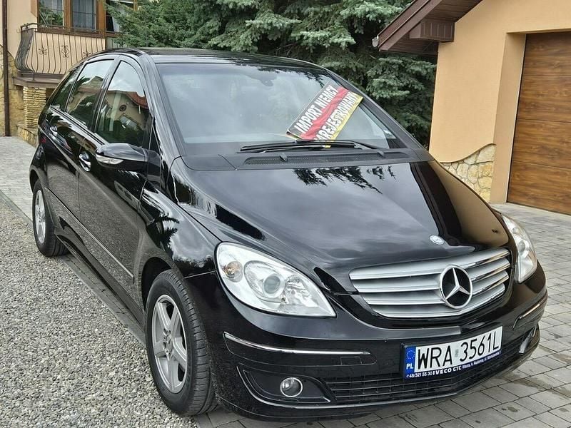 Czarny Używany 2006 Mercedes B170 Minivan | 16 900 zł (Dość drogi) - Obraz 1/4