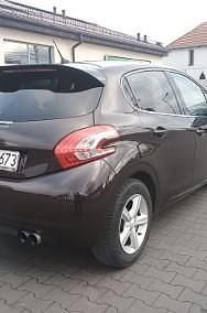 Używany Peugeot 208 120 KM (88 kW) 2012 Inny kolor Hatchback