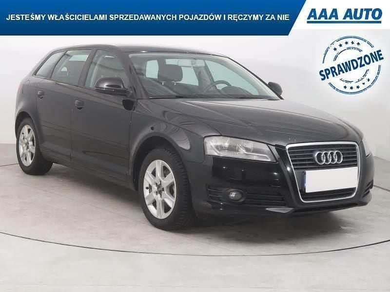 Używany Audi A3 2009 Czarny Hatchback