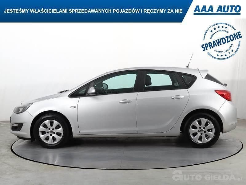 Używany Opel Astra 2014 Srebrny