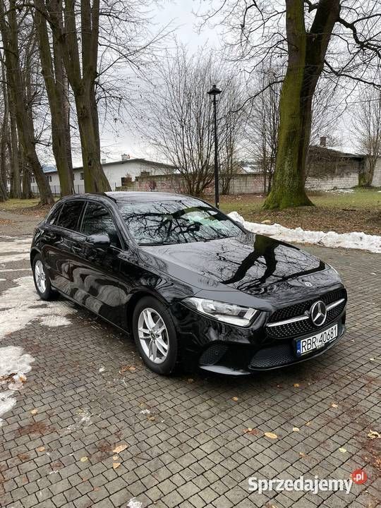 Używany 2020 Mercedes 180 Sedan/Limuzyna | 119 900 zł - Obraz 1/4