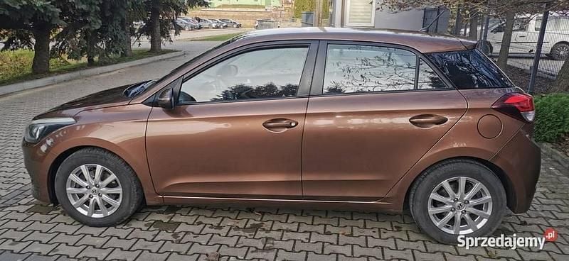 Brązowy Używany 2016 Hyundai i20 Hatchback | 30 500 zł (Dobra cena) - Obraz 1/4