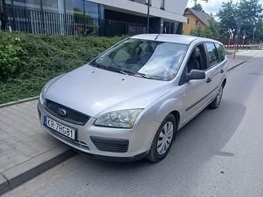 Używany Ford Focus 95 KM (69 kW) 2005 Srebrny