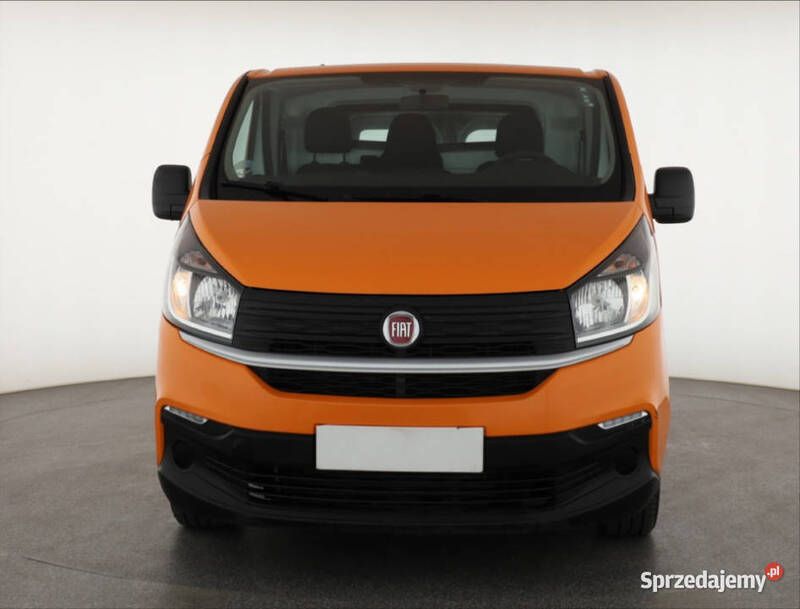 Pomarańczowy Używany 2018 Fiat Talento Van | 37 999 zł - Obraz 1/4