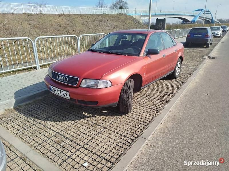 Używany Audi A4 1998 Pomarańczowy Sedan/Limuzyna