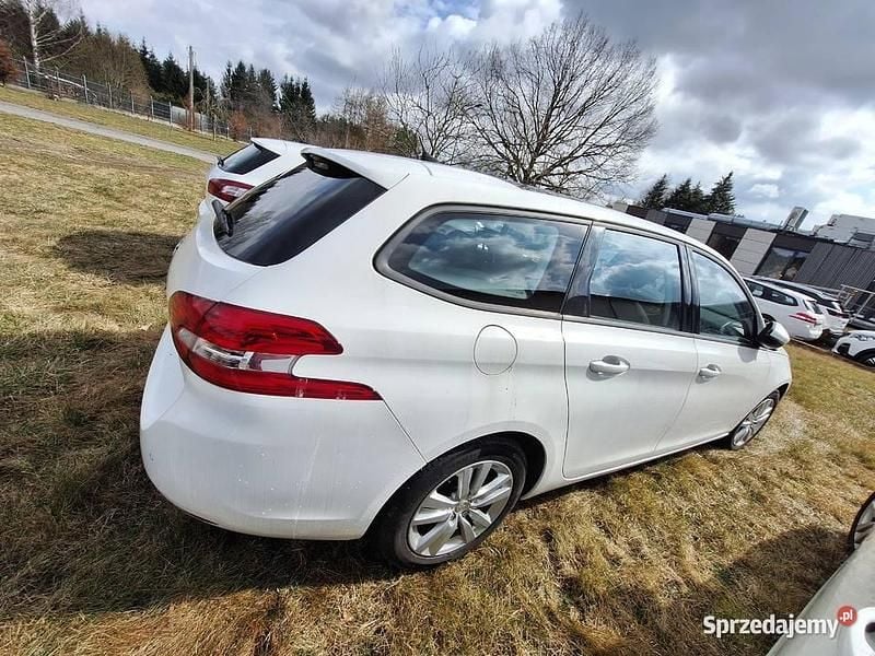 Biały Używany 2017 Peugeot 308 SW Kombi | 23 500 zł (Dobra cena) - Obraz 1/4