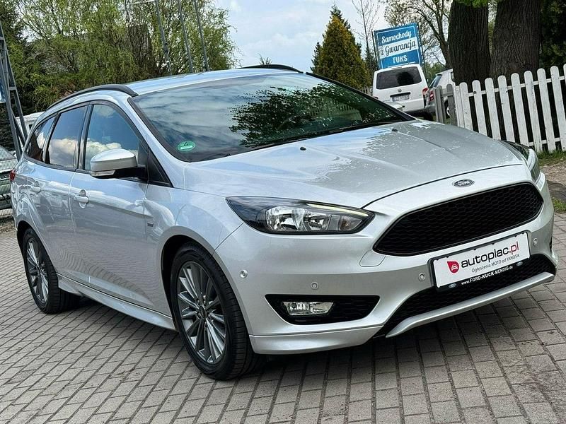 Używany Ford Focus 140 KM (102 kW) 2018 Srebrny (metalik) Kombi