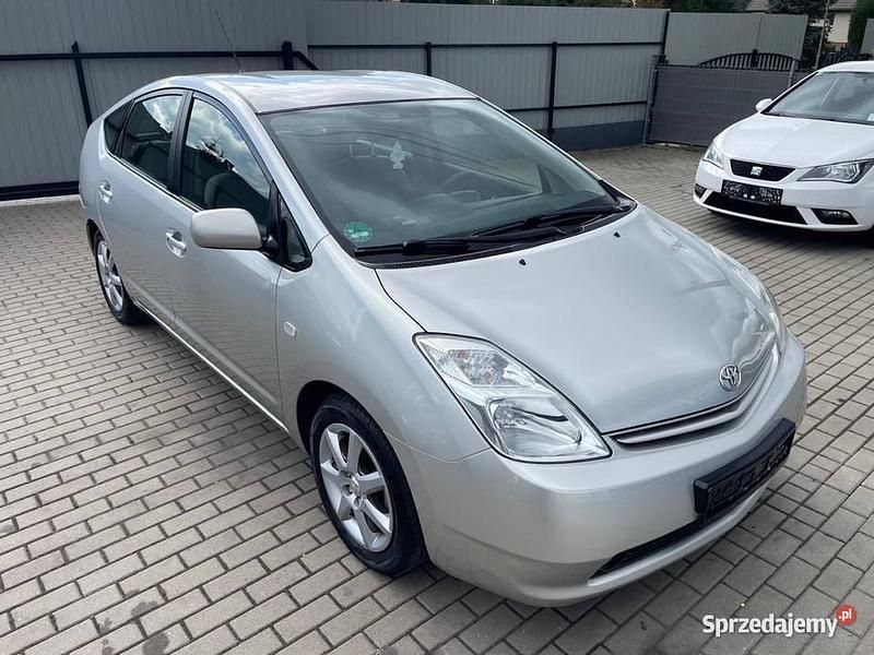 Srebrny Używany 2004 Toyota Prius Hatchback | 16 900 zł - Obraz 1/4