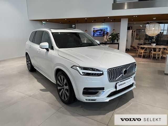 Używany Volvo XC90 250 KM (183 kW) 2025 Biały SUV