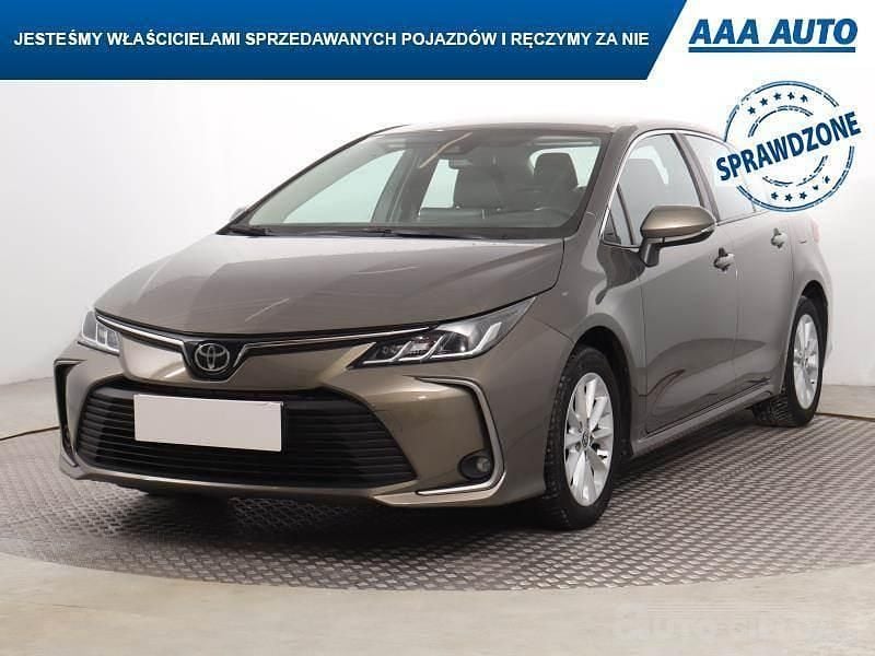 Używany Toyota Corolla 2022 Brązowy
