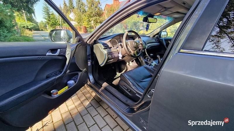 Używany Honda Accord 2009 Grafitowy Kombi