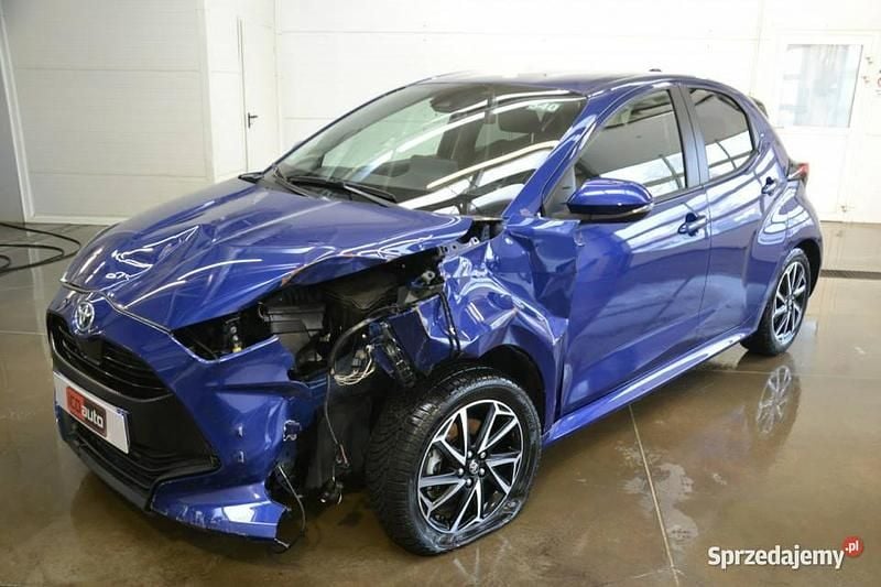 Używany Toyota Yaris Hybrid 115 KM (84 kW) 2022 Niebieski Hatchback