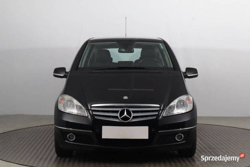 Czarny Używany 2010 Mercedes A160 Hatchback | 16 999 zł (Uczciwa cena) - Obraz 1/4