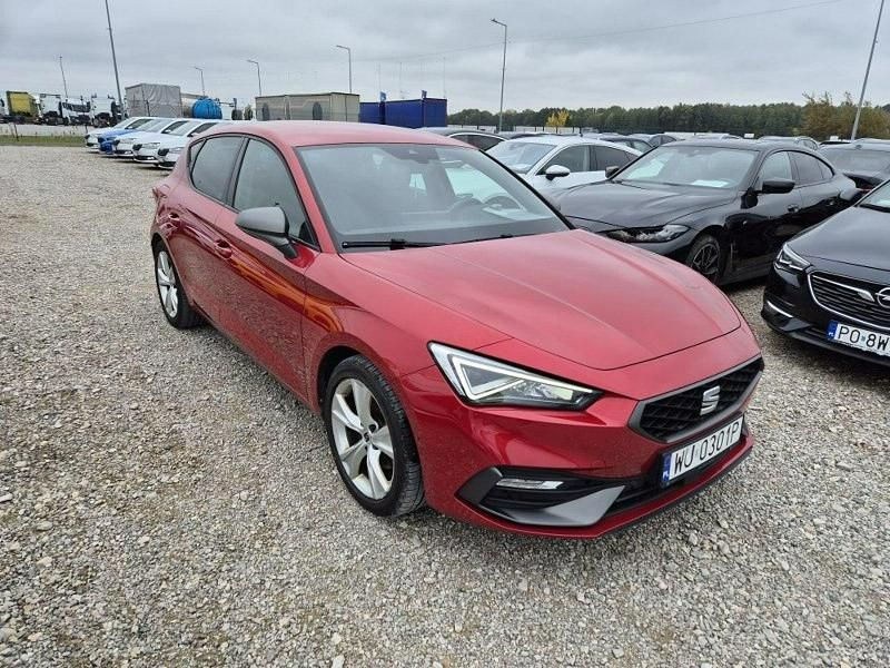 Czerwony Używany 2021 Seat Leon Hatchback | 42 000 zł - Obraz 1/4