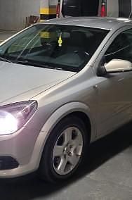 Używany Opel Astra GTC Sport 140 KM (102 kW) 2006 Beżowy Hatchback