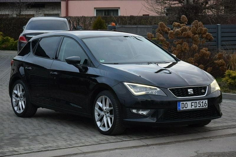 Czarny Używany 2013 Seat Leon FR Hatchback | 36 900 zł (Uczciwa cena) - Obraz 1/4