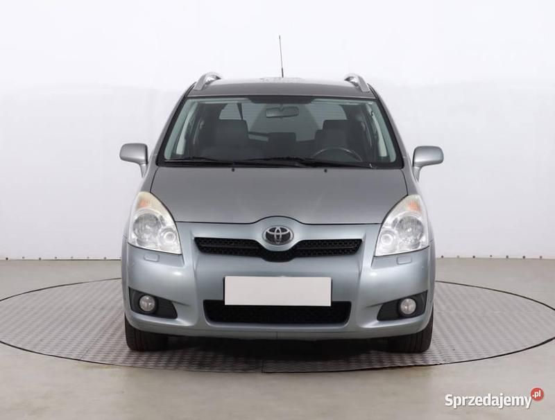 Szary Używany 2008 Toyota Corolla Verso Minivan | 16 999 zł (Uczciwa cena) - Obraz 1/4