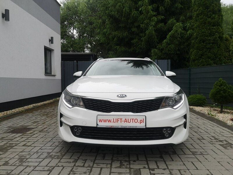 Używany Kia Optima 140 KM (102 kW) 2018 Biały Kombi
