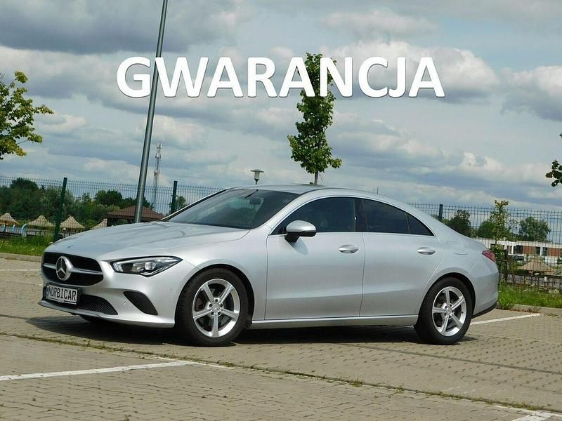 Srebrny (metalik) Używany 2020 Mercedes CLA200 Sedan/Limuzyna | 89 990 zł (Uczciwa cena) - Obraz 1/4