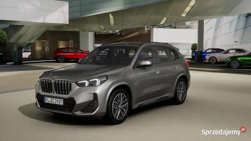 Nowe BMW X1 Luxury Line 2026 Srebrny SUV