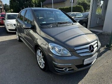 Szary Używany 2009 Mercedes A180 Avantgarde Hatchback | 16 500 zł - Obraz 1/4