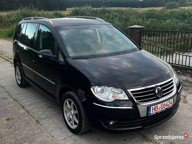 Czarny Używany 2007 VW Touran Minivan | 16 777 zł (Uczciwa cena) - Obraz 1/4