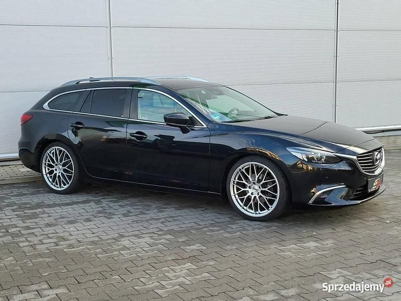 Czarny Używany 2017 Mazda 6 Kombi | 49 700 zł - Obraz 1/4
