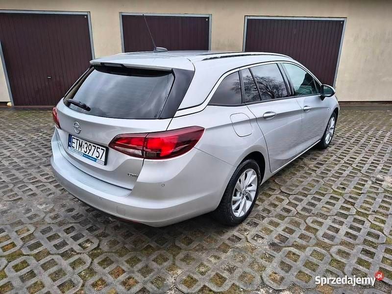Używany Opel Astra 2018 Sedan/Limuzyna