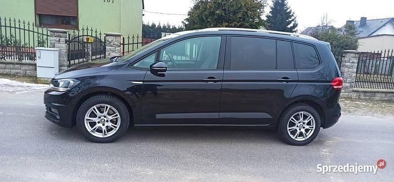Używany VW Touran 150 KM (110 kW) 2019 Czarny Minivan