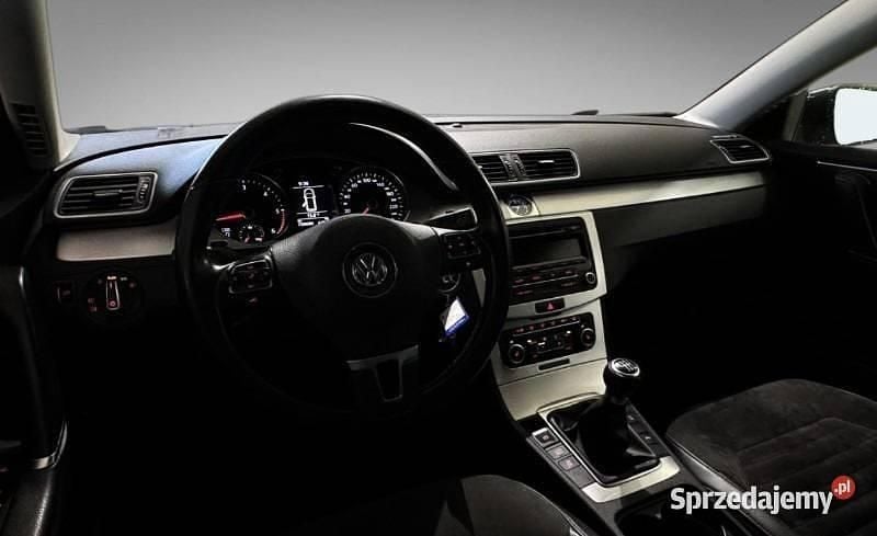 Używany VW Passat 105 KM (77 kW) 2011 Grafitowy Kombi