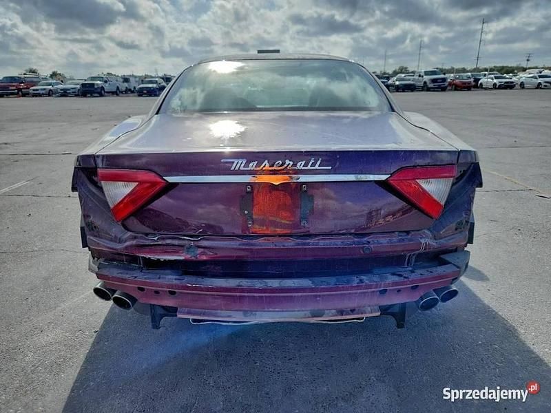 Używany Maserati Granturismo 2008 Bordowy Coupe