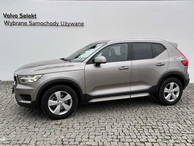 Używany Volvo XC40 197 KM (144 kW) 2022 Szary SUV