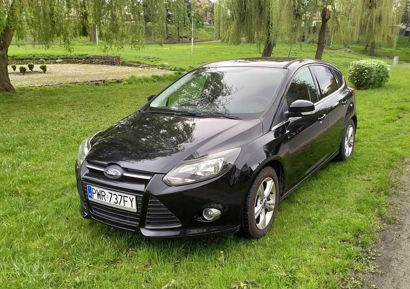 Czarny Używany 2013 Ford Focus Hatchback | 24 900 zł (Drogi) - Obraz 1/4