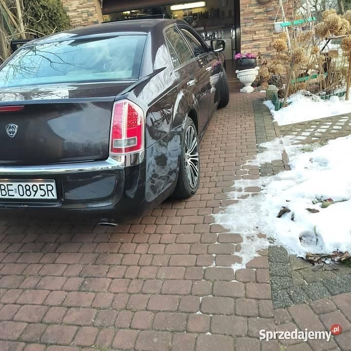 Używany Lancia Thema 2011 Brązowy Sedan/Limuzyna