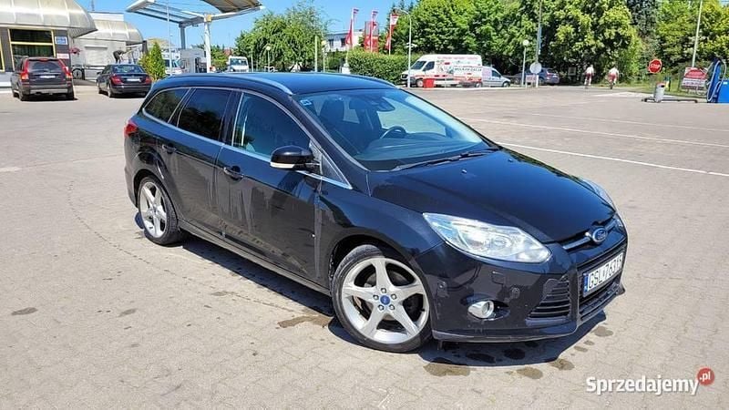 Czarny Używany 2012 Ford Focus Titanium Kombi | 27 000 zł (Dość drogi) - Obraz 1/4