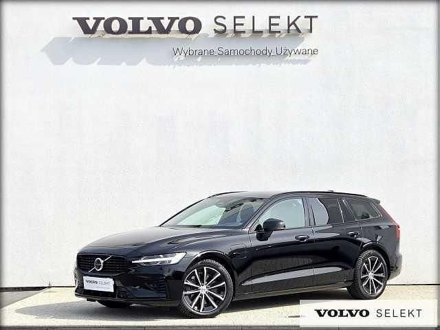 Czarny Używany 2024 Volvo V60 Kombi | 219 900 zł - Obraz 1/3