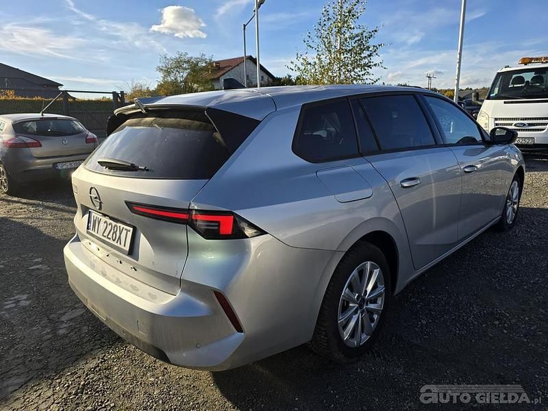 Używany Opel Astra 2023 Srebrny Kombi