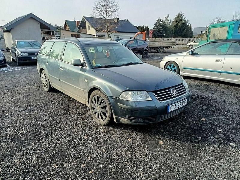 Czarny Używany 2003 VW Passat Kombi | 2950 zł (Uczciwa cena) - Obraz 1/4
