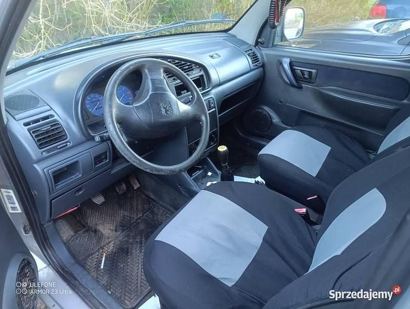 Używany Peugeot Partner 2001 Srebrny Minivan