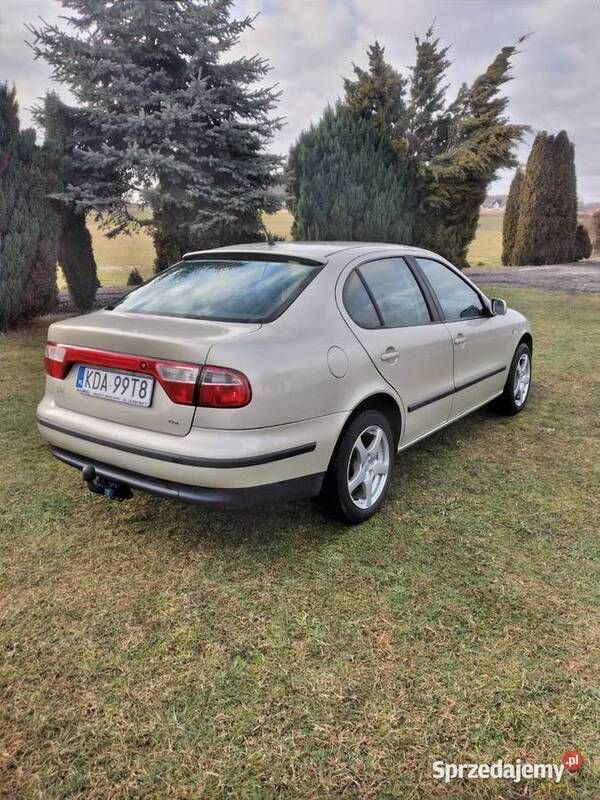 Złoty Używany 2003 Seat Toledo Sedan/Limuzyna | 7500 zł (Uczciwa cena) - Obraz 1/4